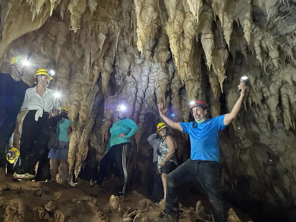 Hacia las profundidades de la Cueva de los Sueños